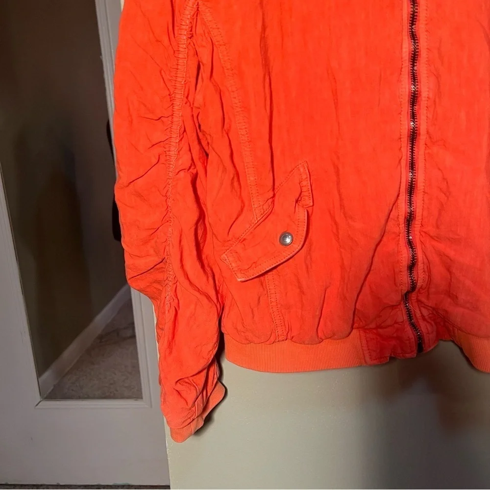 Free People Women's Size Medium On Point Bomber Jacket Tomato Bisque Orange - Picture 5 of 11